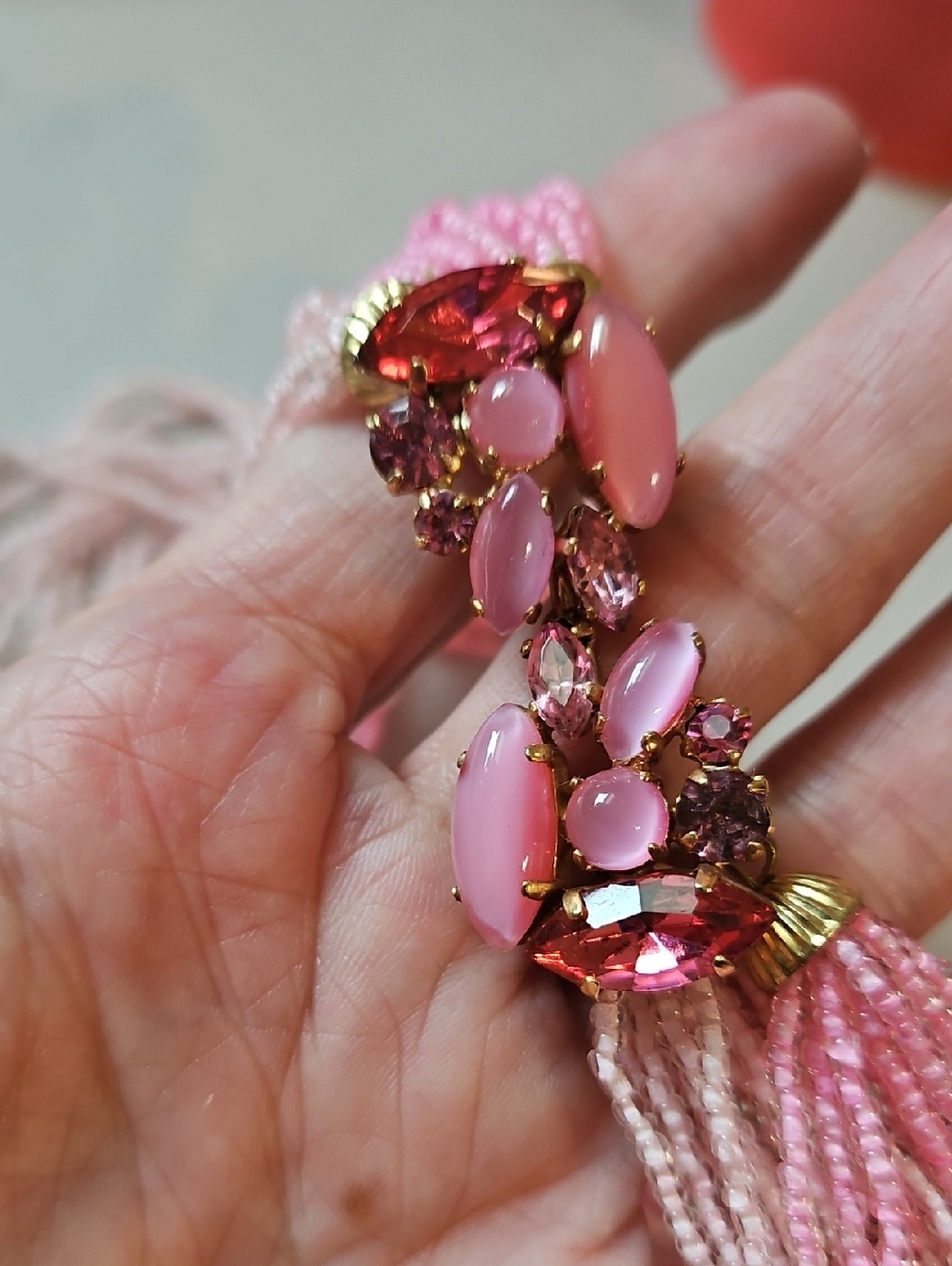 Vintage 1960's Pink Torsade Glass & Jeweled Necklace Gorgeous Clasp for Earrings - Picture 3 of 7